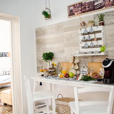 Ingrosso House Couette-café